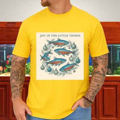 Joy in the Little Things Tee – Cardinal Tetra Christmas Wreath