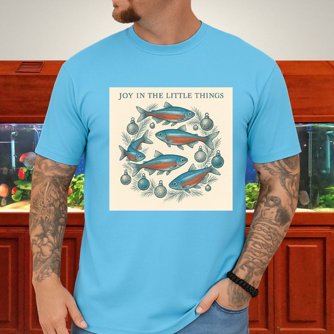 Joy in the Little Things Tee – Cardinal Tetra Christmas Wreath