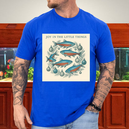 Joy in the Little Things Tee – Cardinal Tetra Christmas Wreath