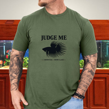 Judge Me - Crowntail Betta