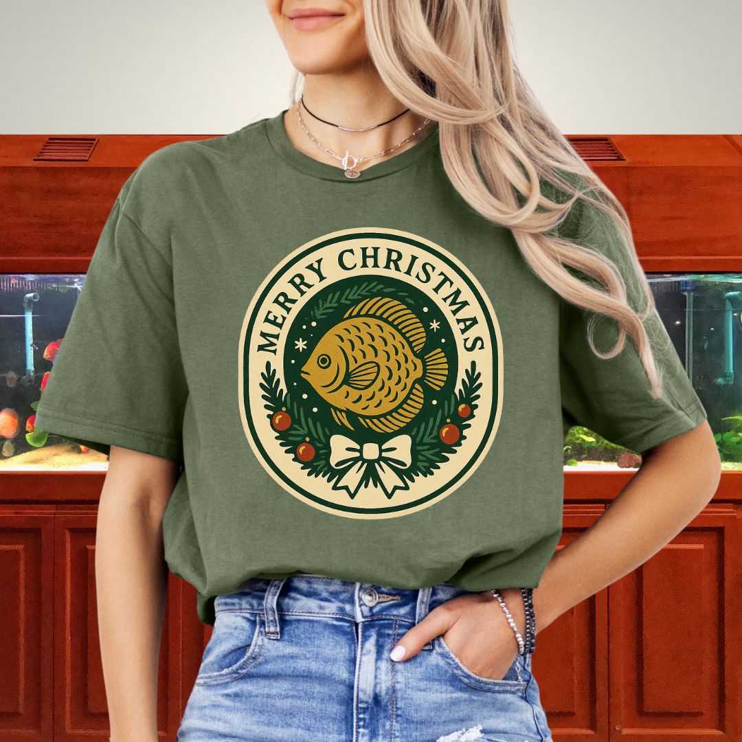 Retro Christmas Discus Wreath Tee – Vintage Holiday Emblem Design-T-Shirt-Fish &amp; Friends Tees